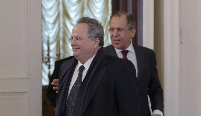 Στη Μόσχα Τρίτη και Τετάρτη ο Κοτζιάς – Συνάντηση με Λαβρόφ